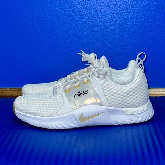 Size 8.5- Women’s Nike Renew In Season TR 10 Running Shoes White CK2576-010 NEW - Picture 2 of 8
